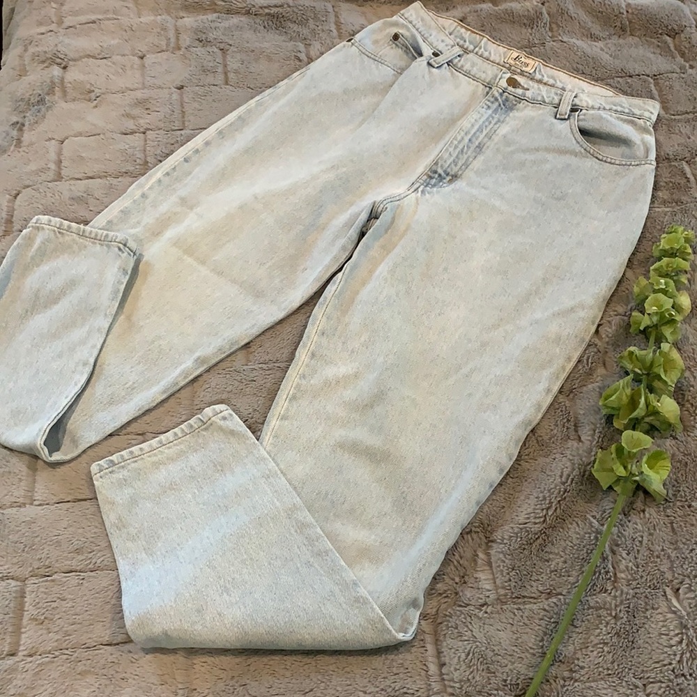 Vintage High-Waisted Bass Jeans